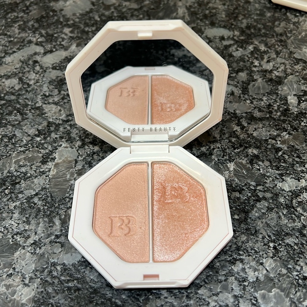 Fenty Beauty Rihanna Killawatt Freestyle Highlighter Lightning Dust Fire Crystal